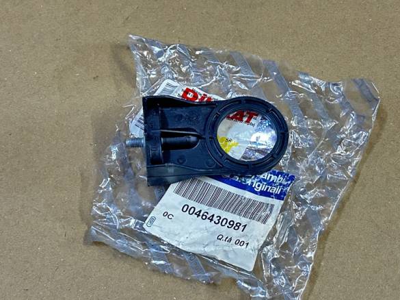 BRAVA MAREA RADYATOR BAGLANTI BRAKETİ 46430981 - 0