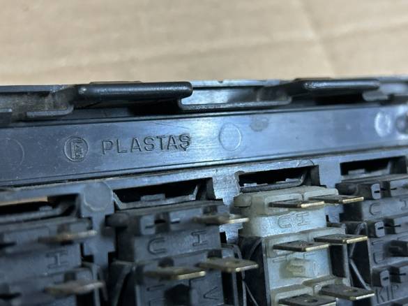 DOĞAN KARTAL ŞAHİN ANAHTAR KUMANDA TAKIM İKİNCİ EL - 2