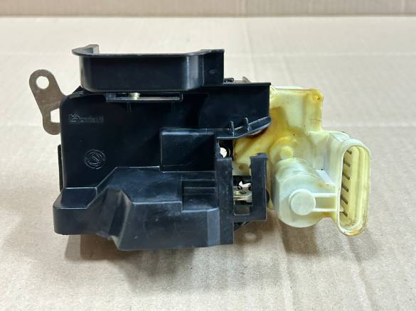 PALİO-ALBEA-SOL-ÖN-KAPI-KİLİDİ 46847045 - 0