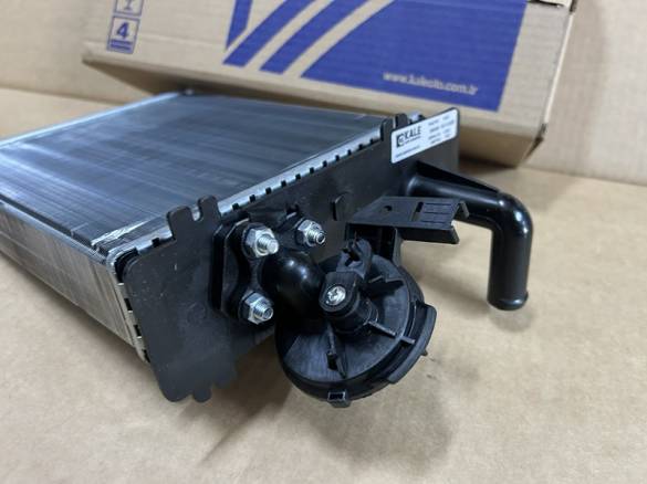 PALİO ALBEA STRADA KALORİFER RADYATÖRÜ MUSLUKLU 7078698 - 2